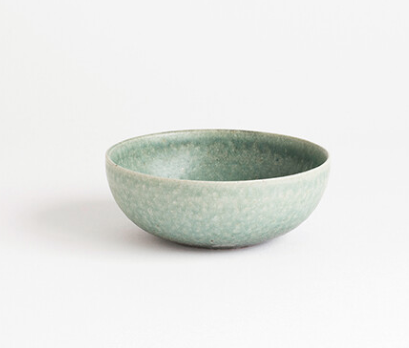 Soft Celadon Bowl (M) – Shigaraki Ware
